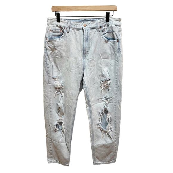 Wild Fable Light Wash Distressed High Rise Mom Jean Straight Leg Women’s 12 - Picture 1 of 5